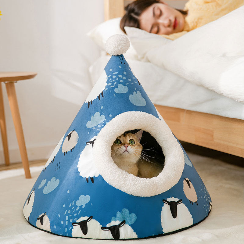 Triangle Cat Condo House – cozy indoor bed for cats in the bedroom